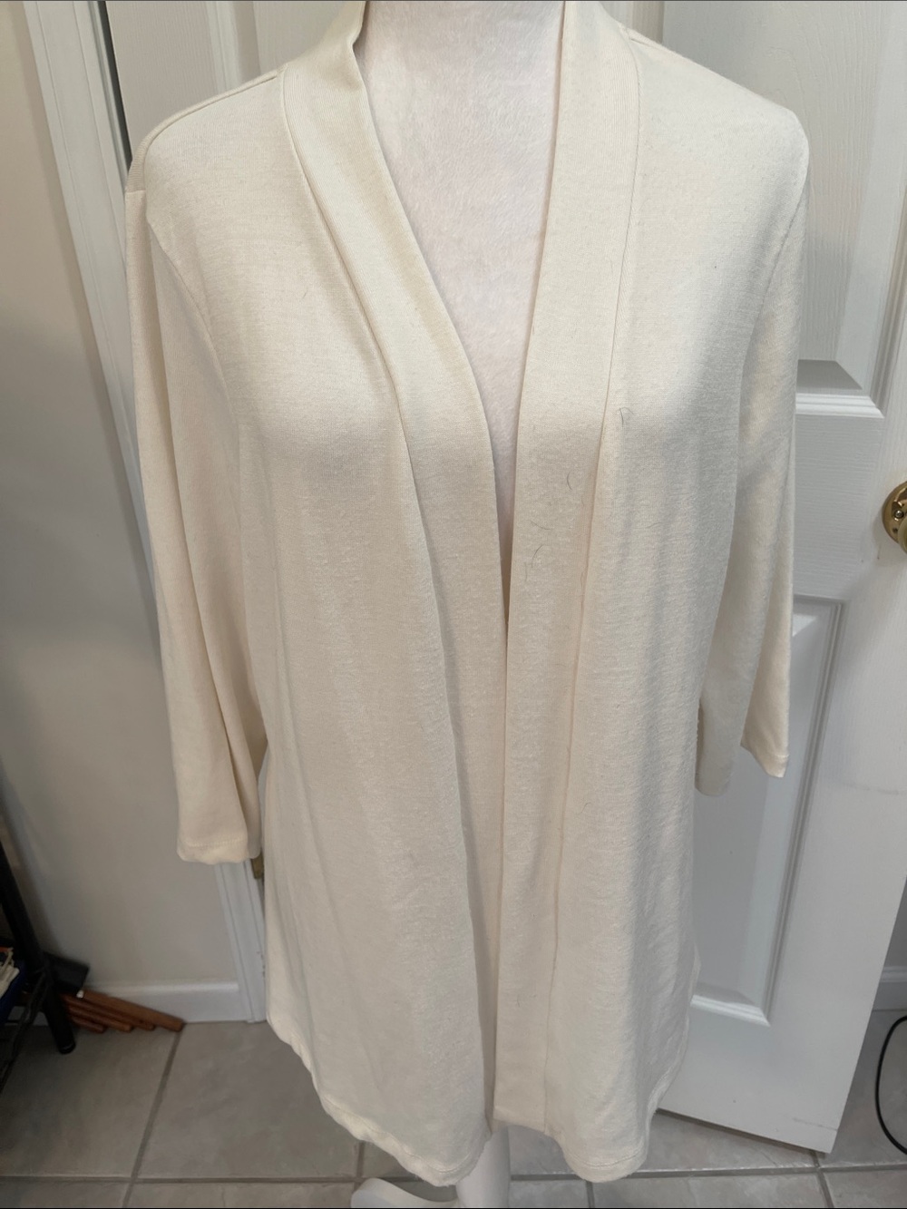 D & Co Essentials Cream Open-Front Lightweight Cardigan Sz L